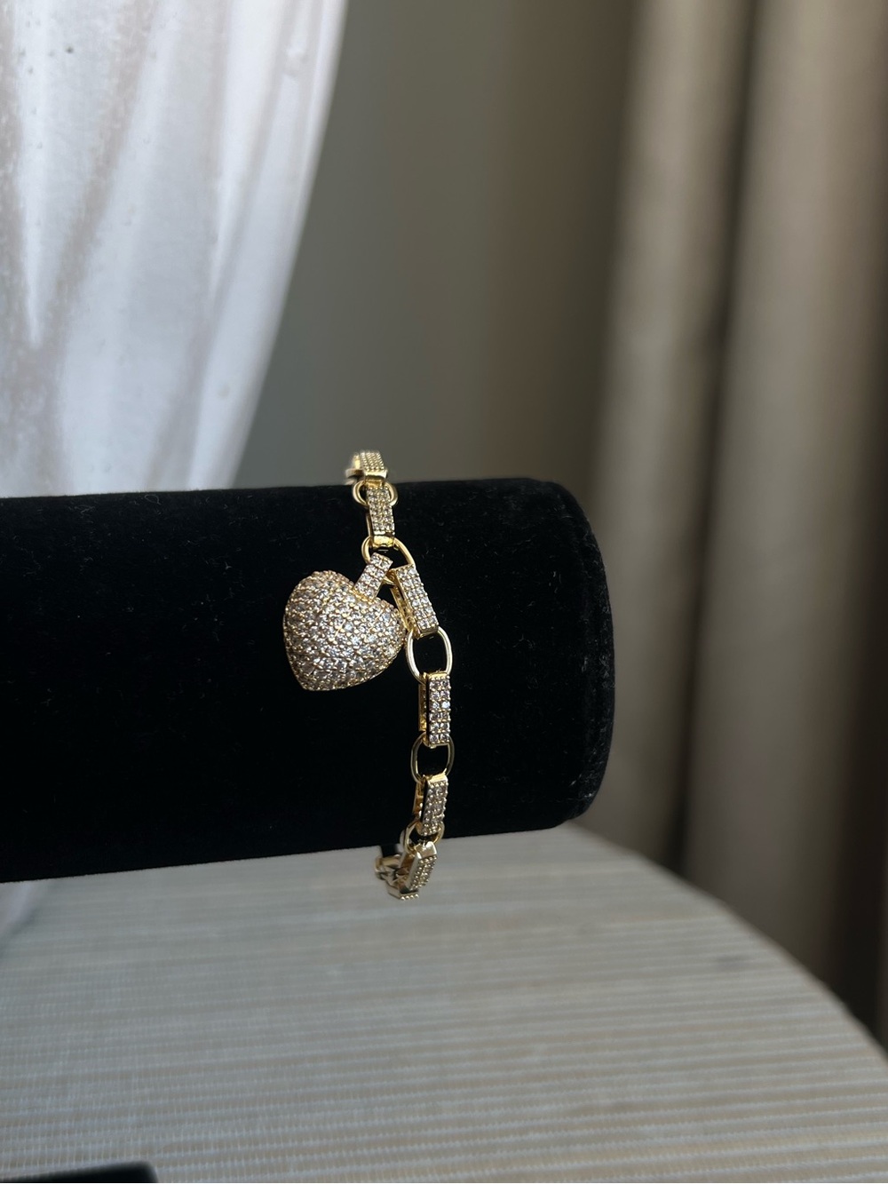 Gold Heart Charm Pave with oval pavé link Bracelet
